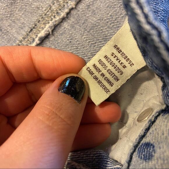 Hot Kiss Cici Ripped Floral Jean Shorts Junior's Size 11 Distressed Raw Hem - Picture 5 of 6